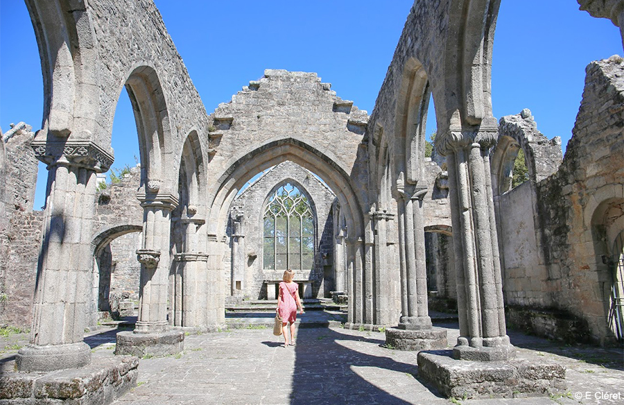 L’église de Lambour à Pont-l’Abbé, située à 15 minutes du camping Le Léhan en Bretagne dans le Finistère