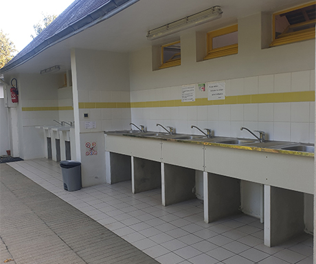 Sanitary blocks at The Léhan campsite in Brittany
